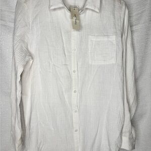 Francesca's Collections White Textured Cotton Button-Down Shirt